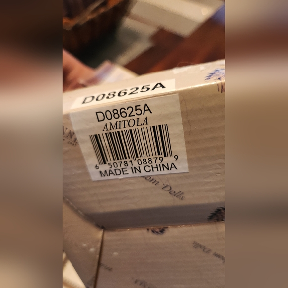 Amanda Wang Native American Doll Amitola Native American Doll with Brown Outfit - Picture 4 of 7